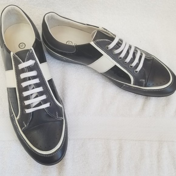 Mens brand new leather blue/white runners. - Picture 1 of 9